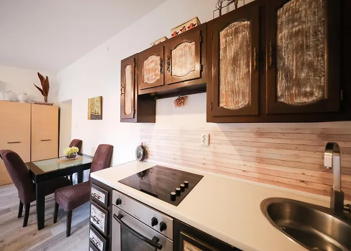 Rita アパート ザダル