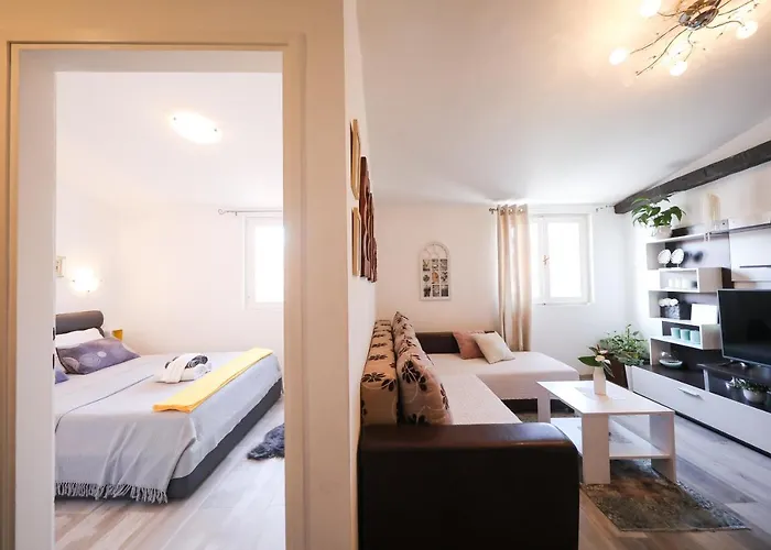 アパート Rita ザダル